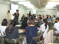 【報告】大阪での代表理事・甲斐田万智子帰国報告会